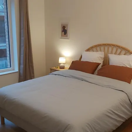 Courbevoie アパート