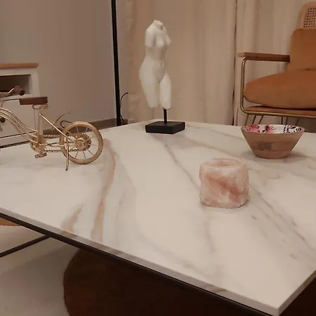 Courbevoie アパート ルーバン・ラ・ヌーブ