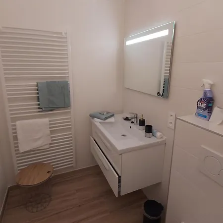 アパート Courbevoie ルーバン・ラ・ヌーブ